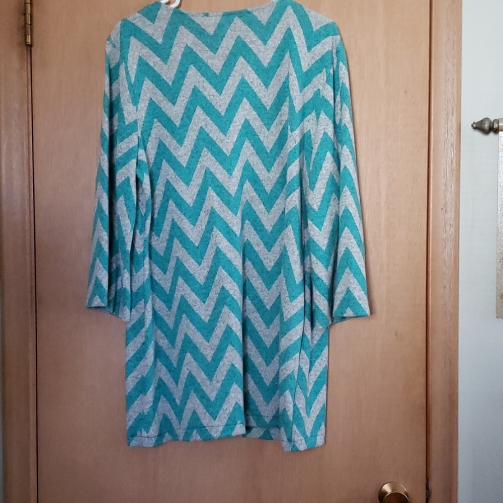 Dress - Picture 3 of 3